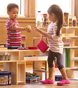 children playing with hollow blocks